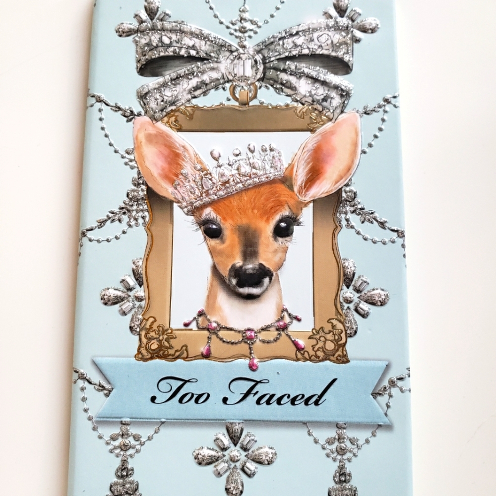 Too Faced Enchanted Wonderland eyeshadow collection - Picture 5 of 13